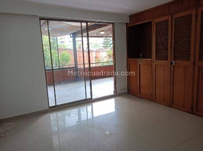 Apartamento de 3 alcobas en arriendo en Los Balsos Ii, Medellín, 180 m² · foto 7 de 19