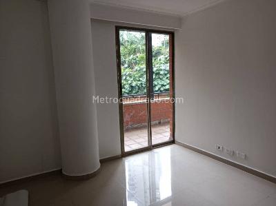Apartamento de 3 alcobas en arriendo en Los Balsos Ii, Medellín, 180 m² · foto 8 de 19