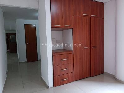 Apartamento de 3 alcobas en arriendo en Los Balsos Ii, Medellín, 180 m² · foto 10 de 19