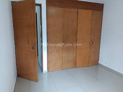 Apartamento de 3 alcobas en arriendo en Los Balsos Ii, Medellín, 180 m² · foto 11 de 19