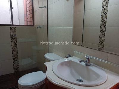 Apartamento de 3 alcobas en arriendo en Los Balsos Ii, Medellín, 180 m² · foto 14 de 19