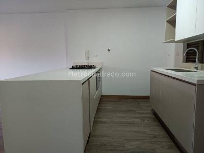 Apartaestudio en arriendo en Los Balsos N, Medellín, 70 m² · foto 4 de 16