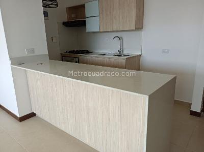 Apartamento en arriendo en Los Balsos N, Medellín · foto 2 de 15