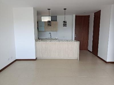 Apartamento en arriendo en Los Balsos N, Medellín · foto 3 de 15