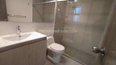 Apartamento de 3 alcobas en arriendo en El Diamante 2, Medellín, 106 m² · foto 9 de 14