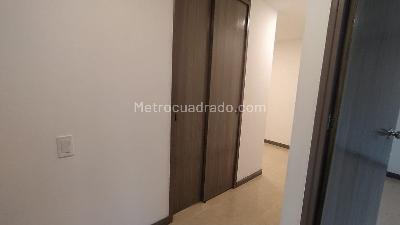 Apartamento de 3 alcobas en arriendo en El Diamante 2, Medellín, 106 m² · foto 14 de 14