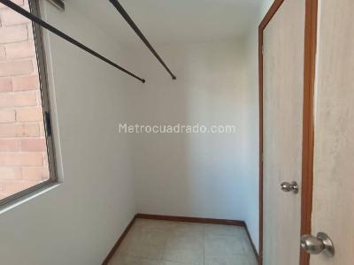 Apartamento en arriendo en La Florida, Medellín · foto 13 de 19