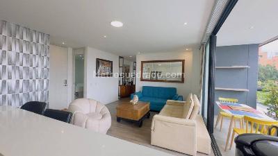 Apartamento en arriendo en Lalinde, Medellín · foto 2 de 14