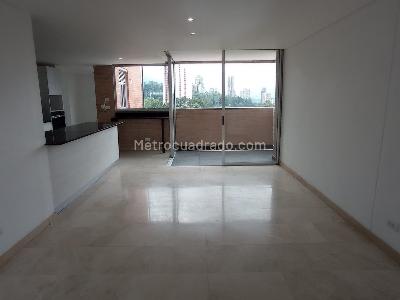 Apartamento de 3 alcobas en arriendo en Los Naranjos, Medellín, 220 m² · foto 7 de 20