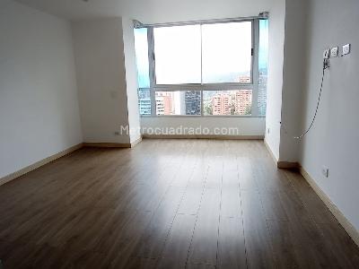 Apartamento de 3 alcobas en arriendo en Los Naranjos, Medellín, 220 m² · foto 8 de 20