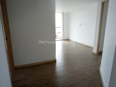 Apartamento de 3 alcobas en arriendo en Los Naranjos, Medellín, 220 m² · foto 12 de 20