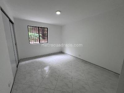 Apartamento de 3 alcobas en arriendo en La Florida, Medellín, 97 m² · foto 9 de 16