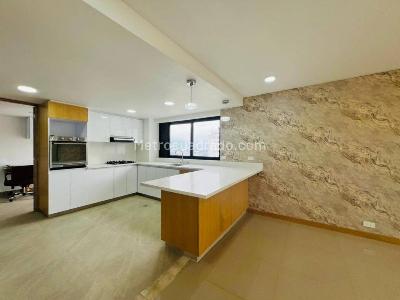 Apartamento en arriendo en Lalinde, Medellín · foto 7 de 20