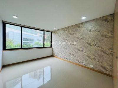 Apartamento en arriendo en Lalinde, Medellín · foto 13 de 20