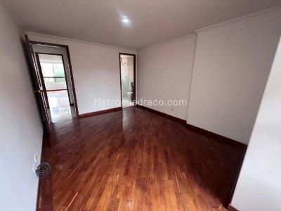 Apartamento de 3 alcobas en arriendo en Campo Amor, Medellín, 175 m² · foto 12 de 20