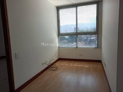 Apartamento de 3 alcobas en arriendo en Los Balsos Ii, Medellín, 135 m² · foto 9 de 20