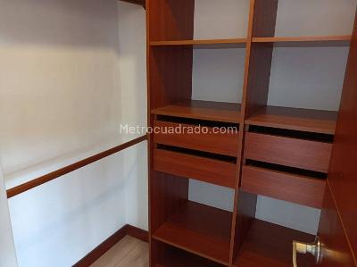 Apartamento de 3 alcobas en arriendo en Los Balsos Ii, Medellín, 135 m² · foto 13 de 20