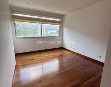 Apartamento en arriendo en Los Balsos N, Medellín · foto 8 de 19
