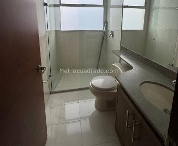 Apartamento en arriendo en Los Balsos N, Medellín · foto 12 de 19