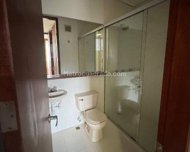 Apartamento en arriendo en Los Balsos N, Medellín · foto 13 de 19