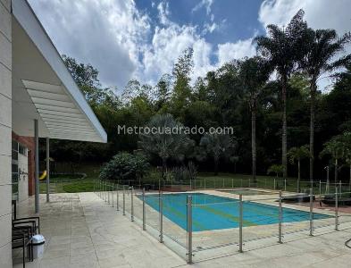 Apartamento en arriendo en Los Balsos N, Medellín · foto 17 de 19
