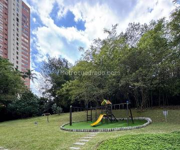 Apartamento en arriendo en Los Balsos N, Medellín · foto 19 de 19
