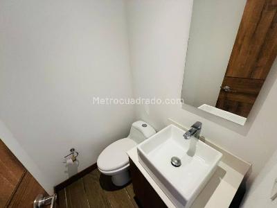 Apartaestudio en arriendo en Villa Carlota, Medellín, 49 m² · foto 10 de 13