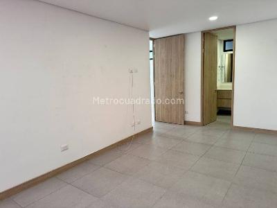 Apartamento de 2 alcobas en arriendo en El Tesoro, Medellín, 100 m² · foto 7 de 18