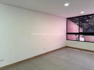 Apartamento de 2 alcobas en arriendo en El Tesoro, Medellín, 100 m² · foto 9 de 18