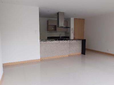 Apartamento de 3 alcobas en arriendo en El Castillo, Medellín, 100 m² · foto 3 de 20