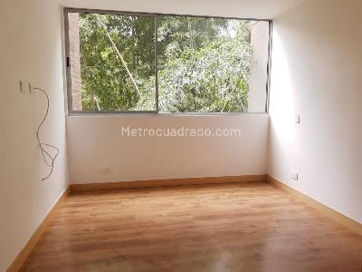 Apartamento de 3 alcobas en arriendo en El Castillo, Medellín, 100 m² · foto 8 de 20