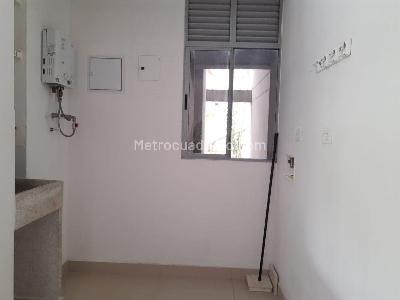 Apartamento de 3 alcobas en arriendo en El Castillo, Medellín, 100 m² · foto 19 de 20