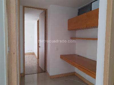 Apartamento de 3 alcobas en arriendo en El Castillo, Medellín, 100 m² · foto 20 de 20