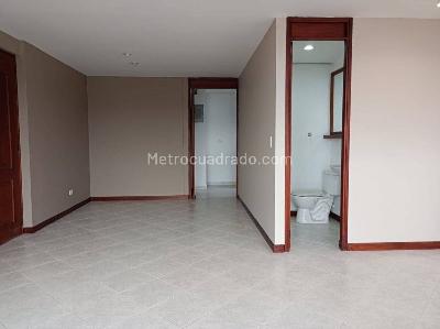 Apartamento de 2 alcobas en arriendo en Los Balsos Ii, Medellín, 95 m² · foto 11 de 19