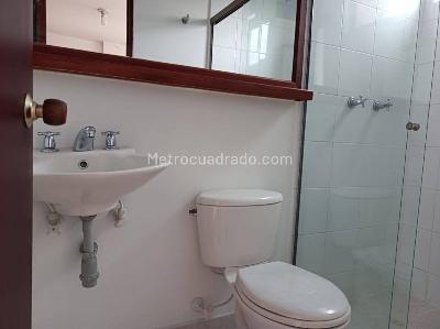 Apartamento de 2 alcobas en arriendo en Los Balsos Ii, Medellín, 95 m² · foto 14 de 19