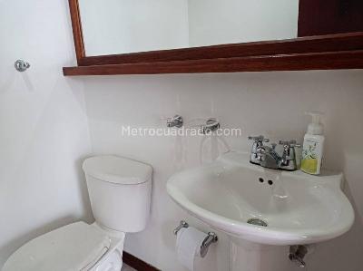 Apartamento de 2 alcobas en arriendo en Los Balsos Ii, Medellín, 95 m² · foto 15 de 19
