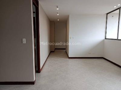 Apartamento de 2 alcobas en arriendo en Los Balsos Ii, Medellín, 95 m² · foto 3 de 19