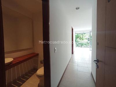 Apartaestudio en arriendo en La Florida, Medellín, 61 m² · foto 14 de 15