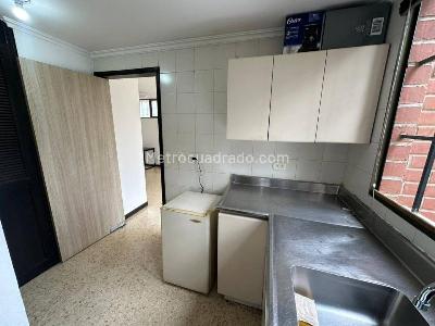 Apartamento de 3 alcobas en arriendo en El Diamante 2, Medellín, 110 m² · foto 10 de 20