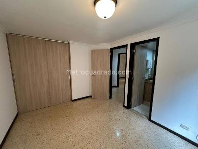 Apartamento de 3 alcobas en arriendo en El Diamante 2, Medellín, 110 m² · foto 12 de 20