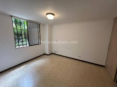 Apartamento de 3 alcobas en arriendo en El Diamante 2, Medellín, 110 m² · foto 13 de 20