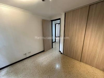 Apartamento de 3 alcobas en arriendo en El Diamante 2, Medellín, 110 m² · foto 15 de 20