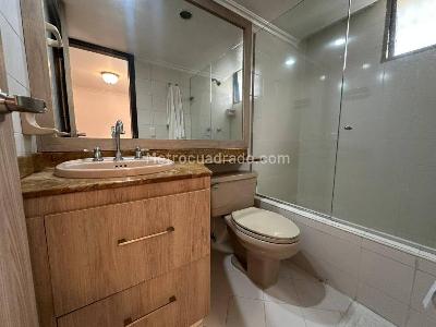 Apartamento de 3 alcobas en arriendo en El Diamante 2, Medellín, 110 m² · foto 18 de 20