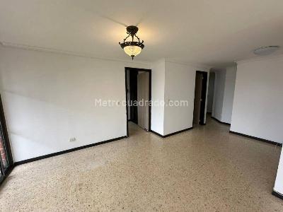 Apartamento de 3 alcobas en arriendo en El Diamante 2, Medellín, 110 m² · foto 6 de 20