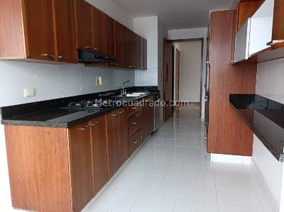 Apartamento en arriendo en La Florida, Medellín · foto 4 de 19
