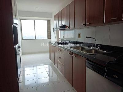 Apartamento en arriendo en La Florida, Medellín · foto 5 de 19