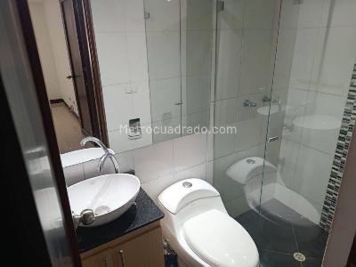 Apartamento de 3 alcobas en arriendo en San Bernardo, Medellín, 68 m² · foto 10 de 13