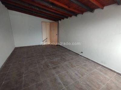 Apartamento de 4 alcobas en arriendo en Lorena, Medellín, 240 m² · foto 13 de 20