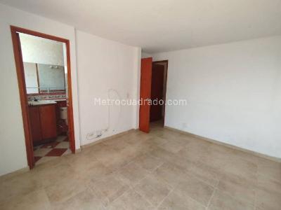 Apartamento de 4 alcobas en arriendo en Lorena, Medellín, 240 m² · foto 9 de 20
