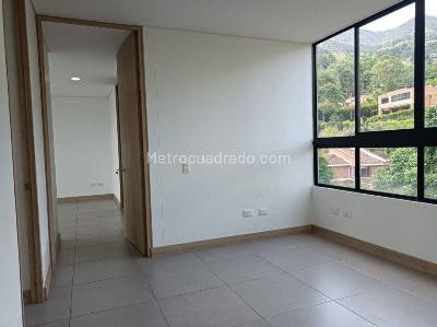 Apartamento de 3 alcobas en arriendo en El Tesoro, Medellín, 127 m² · foto 14 de 20